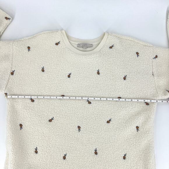 LOFT Floral Embroidered Sherpa Sweatshirt Size Large - Picture 4 of 10